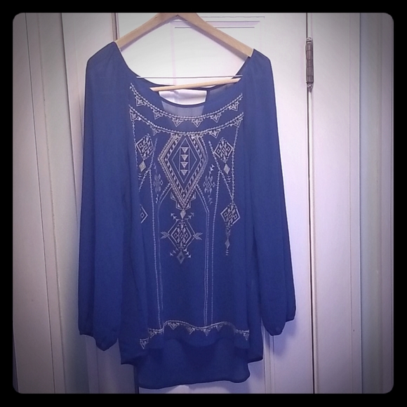 MINETOO Tops - Mine Too 2x sheer blouse